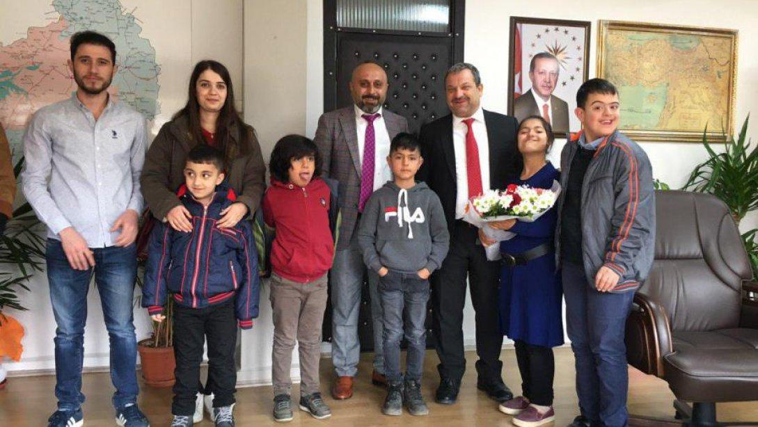 Özel Öğrenciler, İl Milli Eğitim Müdürü Emin Engin'i Makamında Ziyaret Etti.