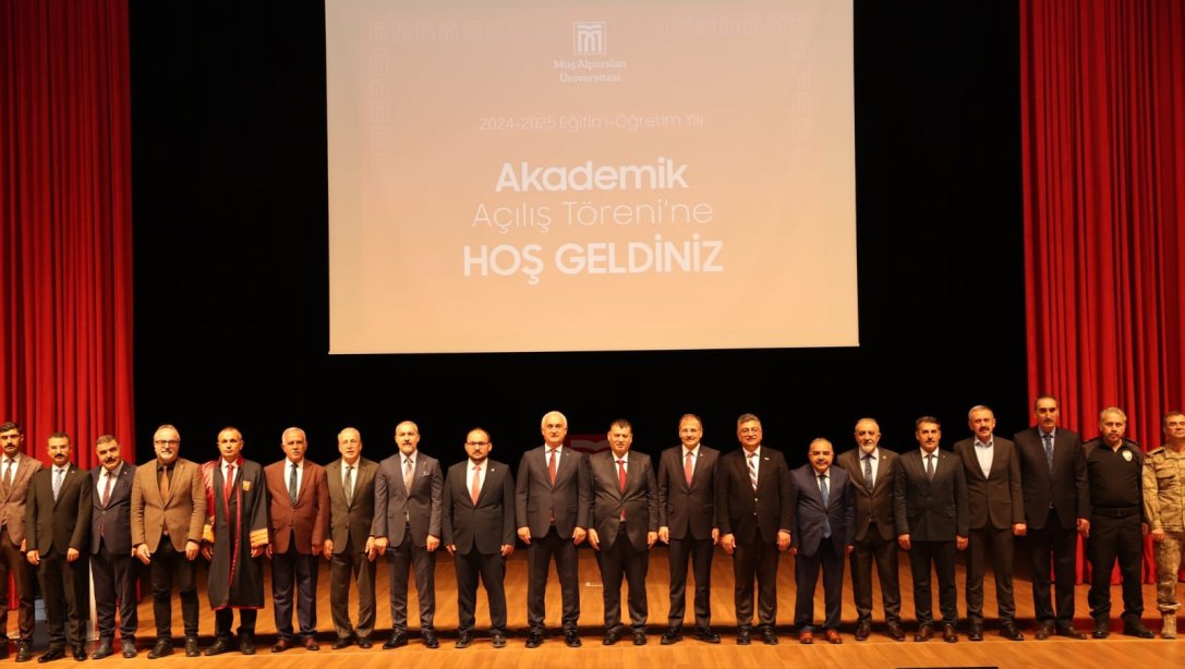 İL MİLLÎ EĞİTİM MÜDÜRÜMÜZ SAYIN ENVER KIVANÇ, MUŞ ALPARSLAN ÜNİVERSİTESİ 2024-2025 EĞİTİM-ÖĞRETİM YILI AKADEMİK AÇILIŞ TÖRENİNE KATILDI